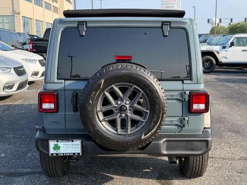 Anvil Clearcoat 2024 Jeep Wrangler Sport