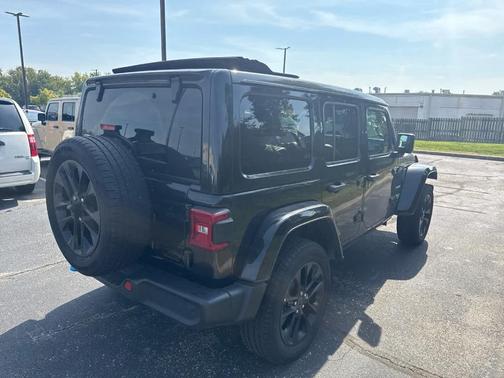 2024 Jeep Wrangler 4xe Sahara