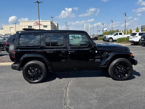 2024 Jeep Wrangler 4xe Sahara