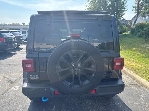2024 Jeep Wrangler 4xe Sahara