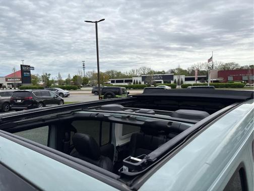 Earl Clearcoat 2023 Jeep Wrangler 4xe Rubicon