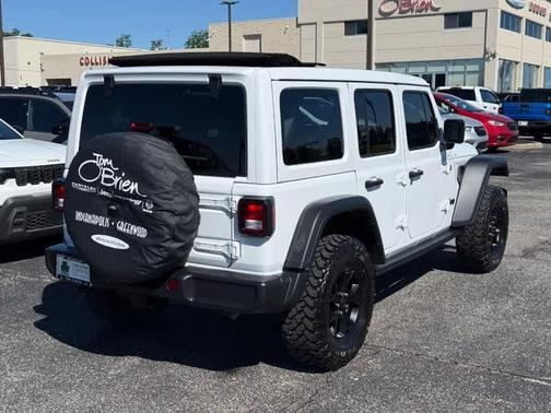Bright White Clearcoat 2024 Jeep Wrangler Sport