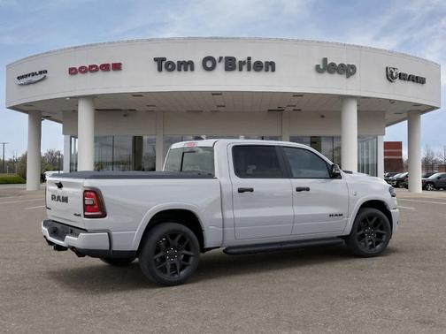 Bright White Clearcoat 2026 RAM 1500 Laramie