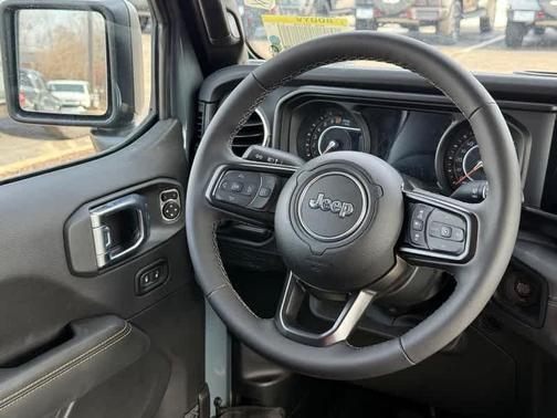 2026 Jeep Gladiator Sport