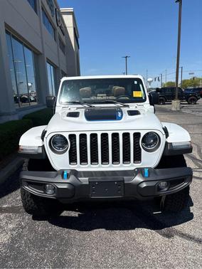 Bright White Clearcoat 2023 Jeep Wrangler 4xe Rubicon