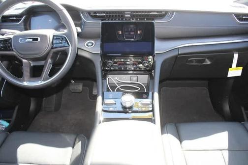 2025 Jeep Grand Cherokee L Overland