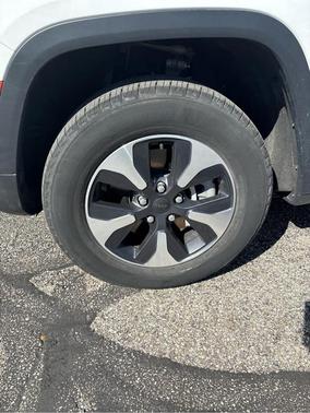 Bright White Clearcoat 2024 Jeep Grand Cherokee 4xe Base
