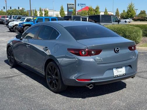 2023 Mazda Mazda3 2.5 S Carbon Edition