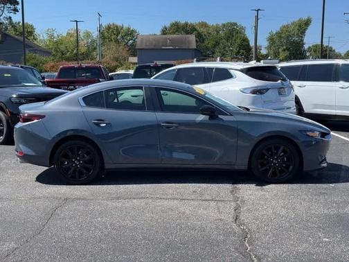 2023 Mazda Mazda3 2.5 S Carbon Edition