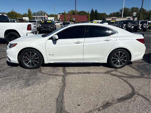 White 2018 Acura TLX V6 w/Technology Package