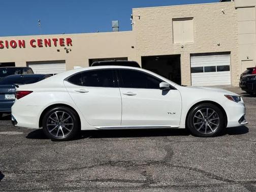 White 2018 Acura TLX V6 w/Technology Package