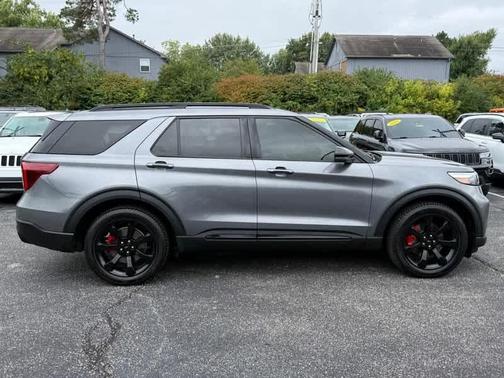 Carbonized Gray Metallic 2021 Ford Explorer ST