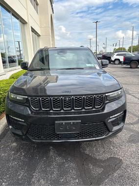 Diamond Black 2023 Jeep Grand Cherokee 4xe Summit