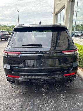 Diamond Black 2023 Jeep Grand Cherokee 4xe Summit