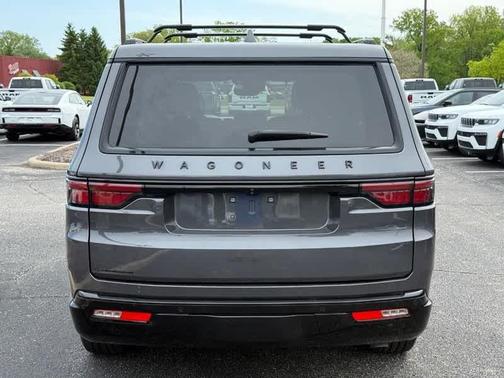 Metallic 2023 Jeep Wagoneer Series II