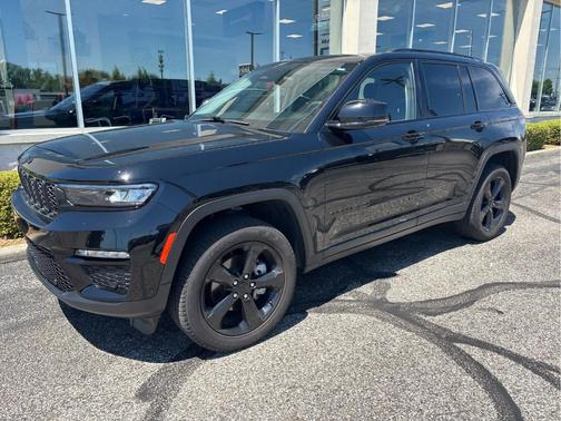 Diamond Black 2023 Jeep Grand Cherokee Limited