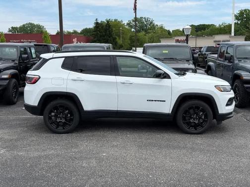 2025 Jeep Compass Latitude