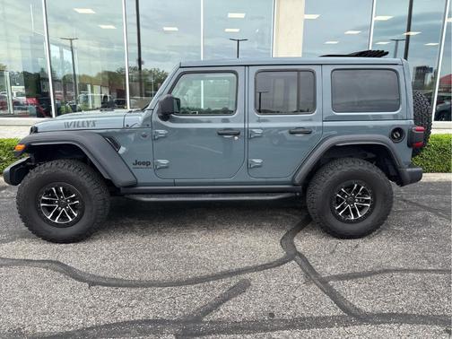 Anvil Clearcoat 2024 Jeep Wrangler Sport