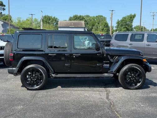2022 Jeep Wrangler Unlimited 4xe Sahara