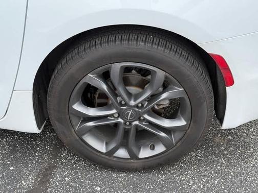 Bright White Clearcoat 2026 Chrysler Pacifica Select