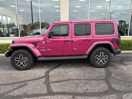 Limited Edition Tuscadero Pearlcoat 2024 Jeep Wrangler Sahara