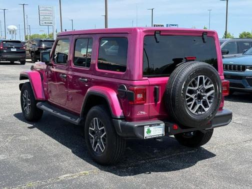 Limited Edition Tuscadero Pearlcoat 2024 Jeep Wrangler Sahara