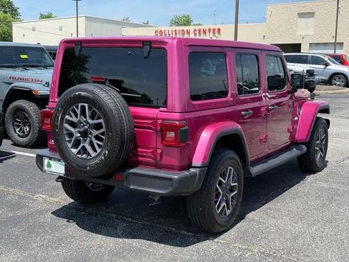 Limited Edition Tuscadero Pearlcoat 2024 Jeep Wrangler Sahara