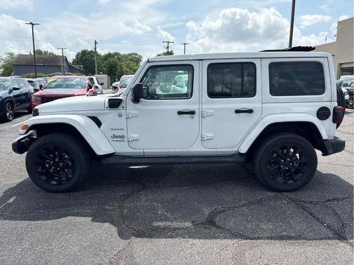 2022 Jeep Wrangler Unlimited 4xe Sahara