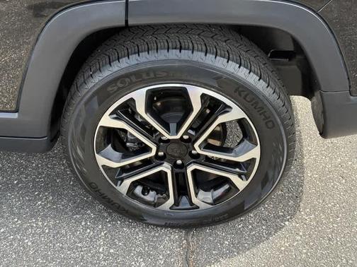 Diamond Black 2022 Jeep Compass Limited