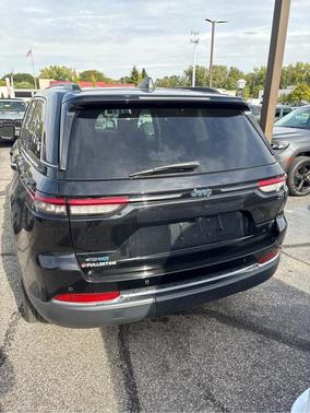 Diamond Black 2024 Jeep Grand Cherokee 4xe Base