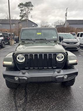 2022 Jeep Gladiator Sport