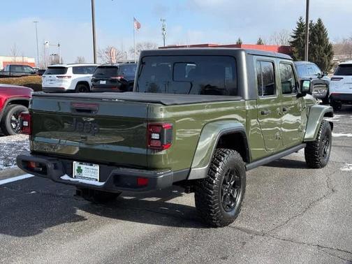2022 Jeep Gladiator Sport