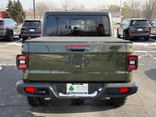 2022 Jeep Gladiator Sport
