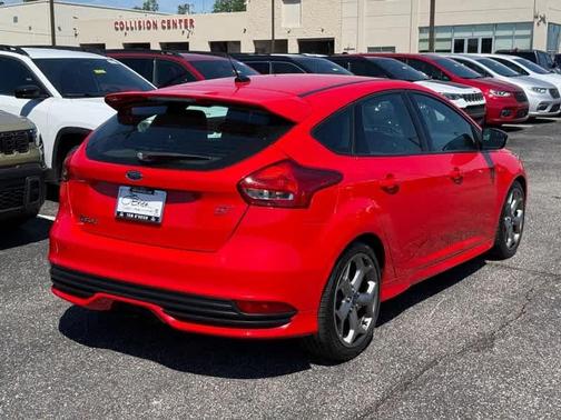 Race Red 2015 Ford Focus ST Base