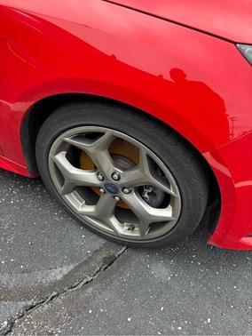 Race Red 2015 Ford Focus ST Base