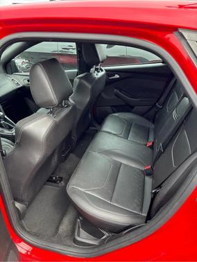 Race Red 2015 Ford Focus ST Base
