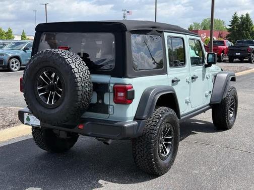 Earl Clearcoat 2024 Jeep Wrangler Sport