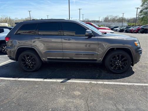 2019 Jeep Grand Cherokee Altitude
