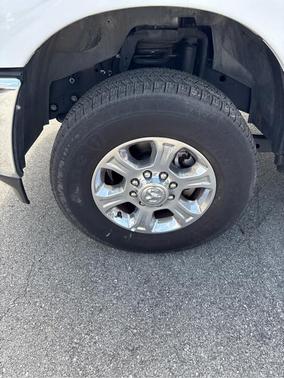 Bright White Clearcoat 2026 RAM 2500 Big Horn