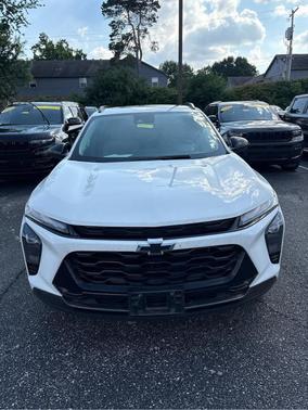 Summit White 2024 Chevrolet Trax ACTIV
