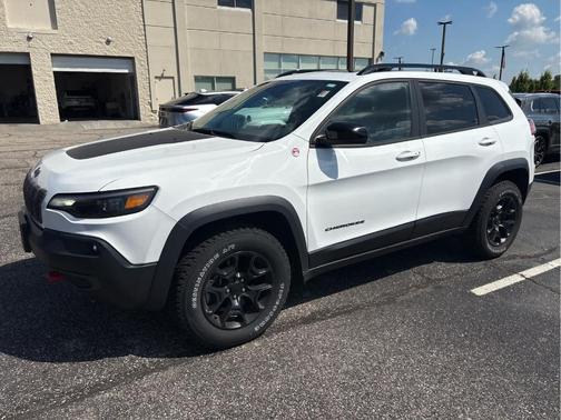 2022 Jeep Cherokee Trailhawk