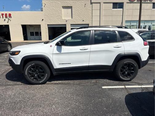 2022 Jeep Cherokee Trailhawk