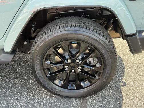 Earl Clearcoat 2023 Jeep Wrangler 4xe Sahara