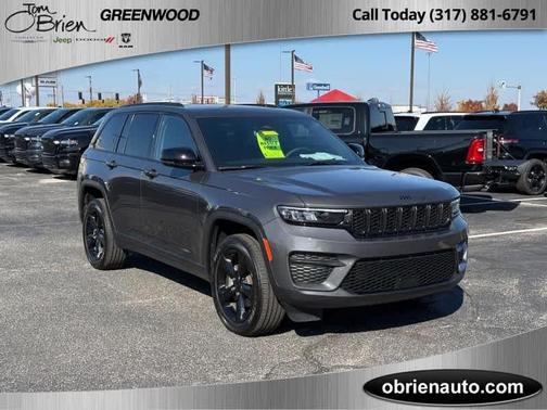 2025 Jeep Grand Cherokee Laredo