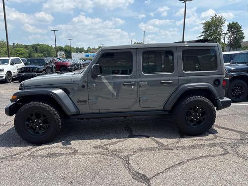 2022 Jeep Wrangler Unlimited Sport
