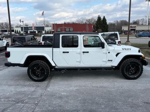 2024 Jeep Gladiator Sport