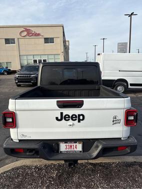 2024 Jeep Gladiator Sport