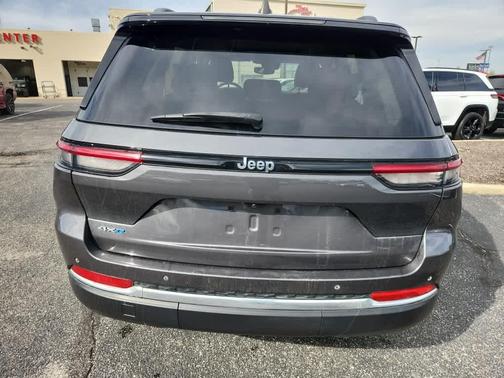 2022 Jeep Grand Cherokee 4xe Base
