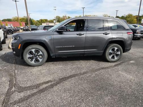 2022 Jeep Grand Cherokee 4xe Base