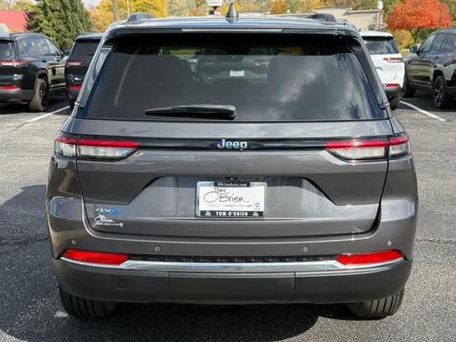 2022 Jeep Grand Cherokee 4xe Base